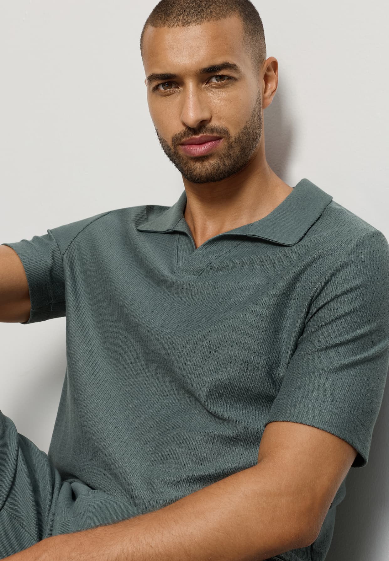 Travelwear  Organic Cotton Collared Top