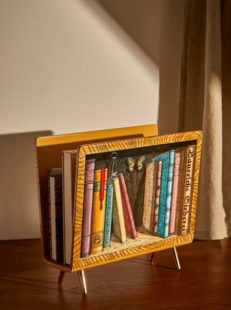 Libri Iron Magazine Rack