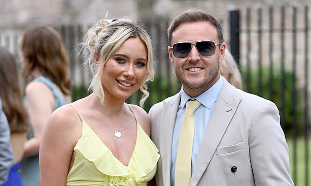 She's taking it really hard': Insiders reveal heartbreaking reason behind Alan Halsall's split with girlfriend 20 years his junior as Coronation Street actor's love life behinds to echo that of doomed Tyrone Dobbs