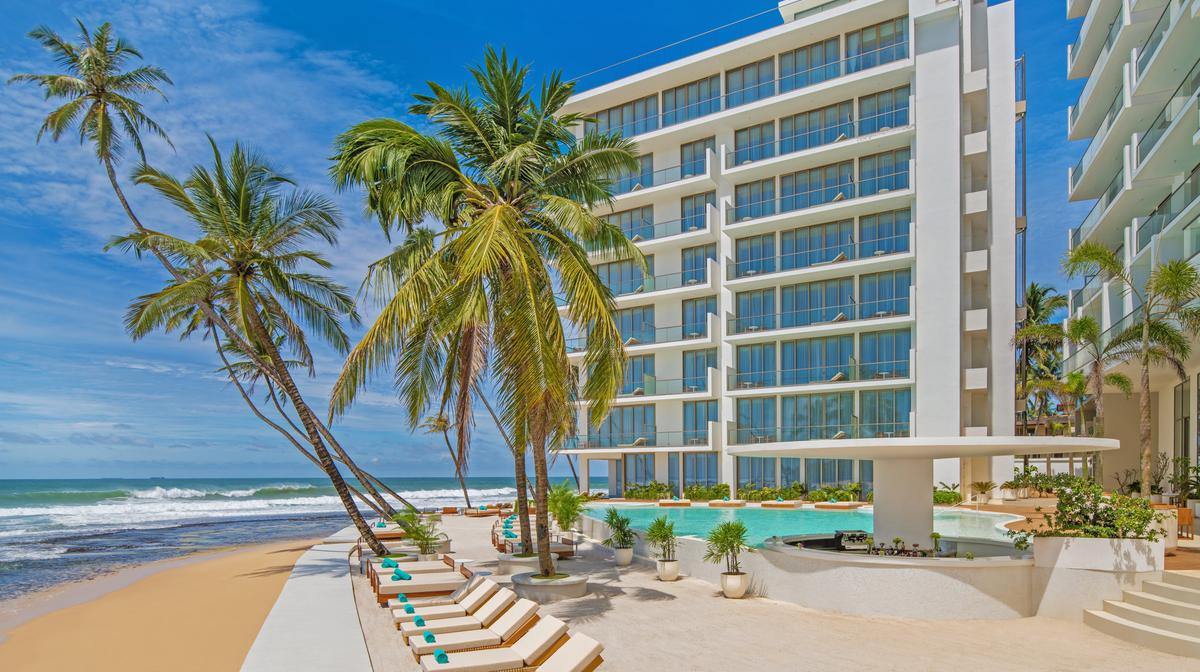 Sri Lanka All-Inclusive Beachfront Bliss with Unlimited Free-Flow Drinks & One Child Stays Free