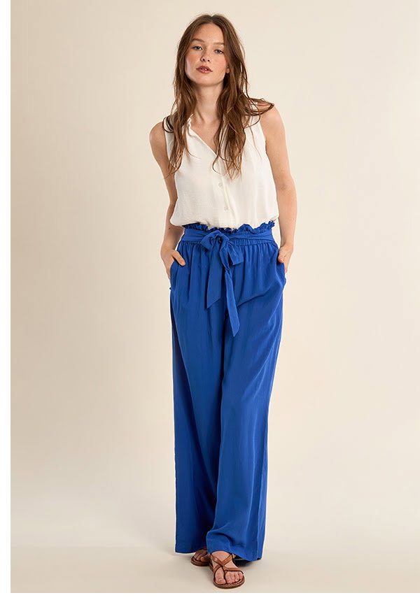 Wide-leg pants, high waist