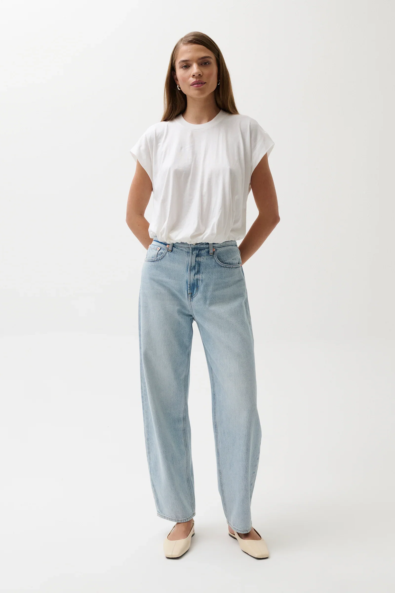 Image of Wes High Rise Barrel Jean - Waves