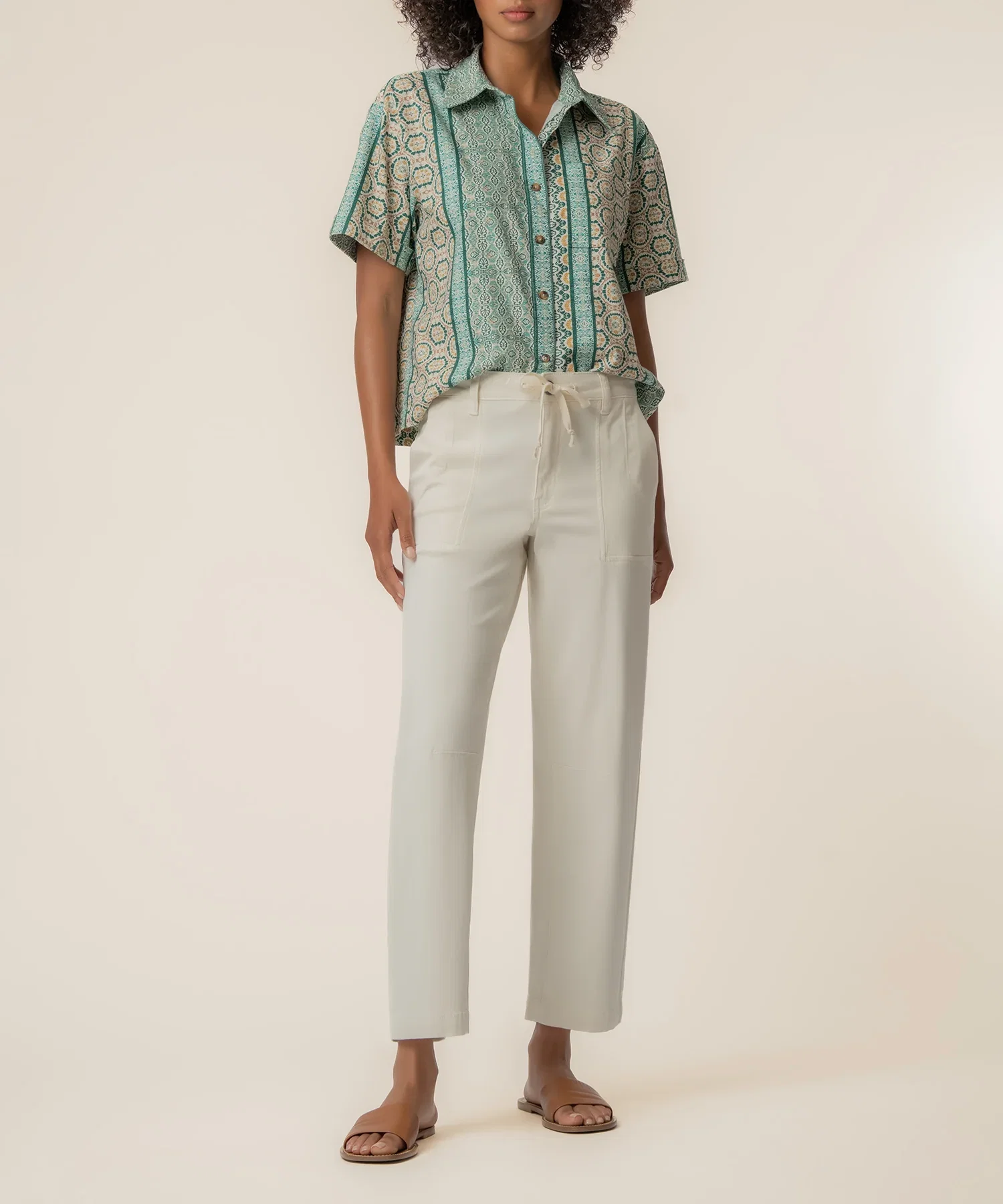 Image of Aida Linen Top in Canterbury Jungle Sand