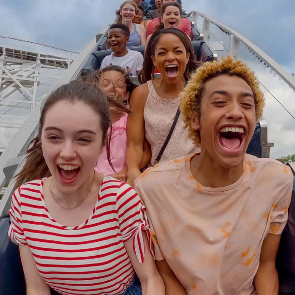 Families riding Wildcat 