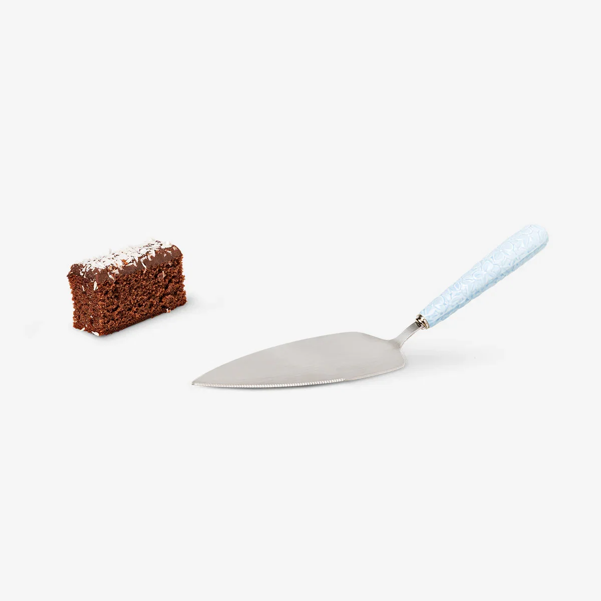 Image of Blue hydrangea cake slicer