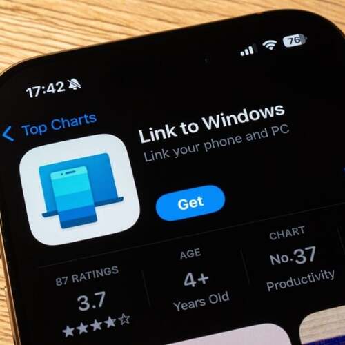 Stop Squinting at Your iPhone. Here's How to Use Apple Messages on a Windows PC