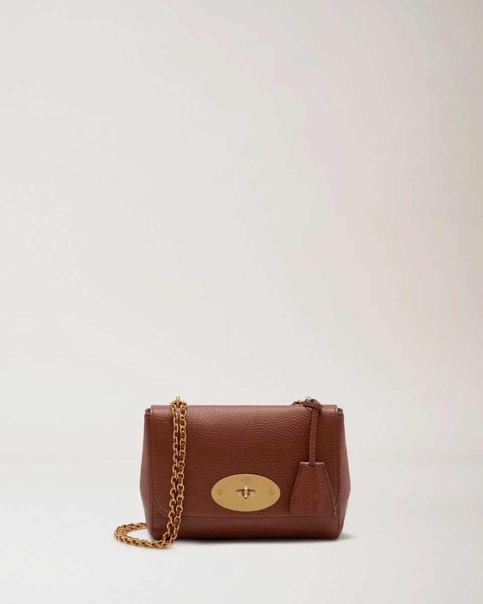 Lily in Oak