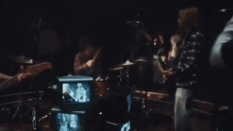 Nothing But Thieves: Stray Dogs