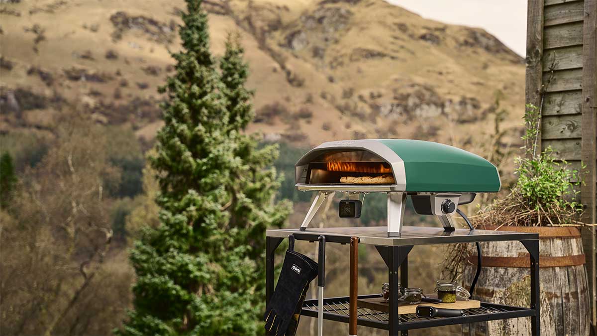 Ooni Koda 2 Pro in Highland Green, in the Scottish Highlands