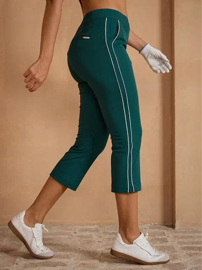 EAGLE 22 Inch Performance Stretch Trimmed Capri Pants