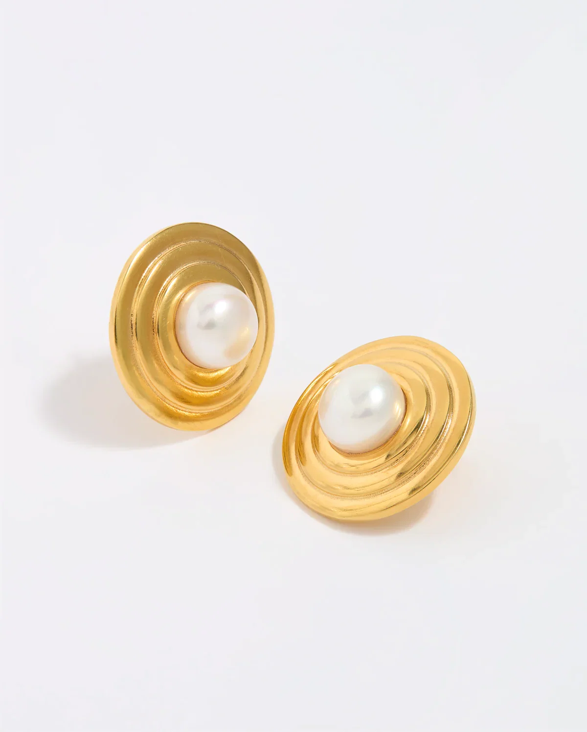 Image of Roma Earrings, Pearl