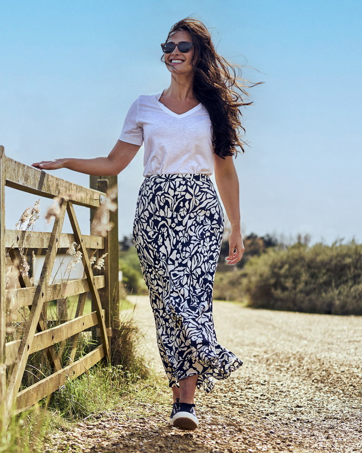 Women's Harbour Skirt Navy Heather Print