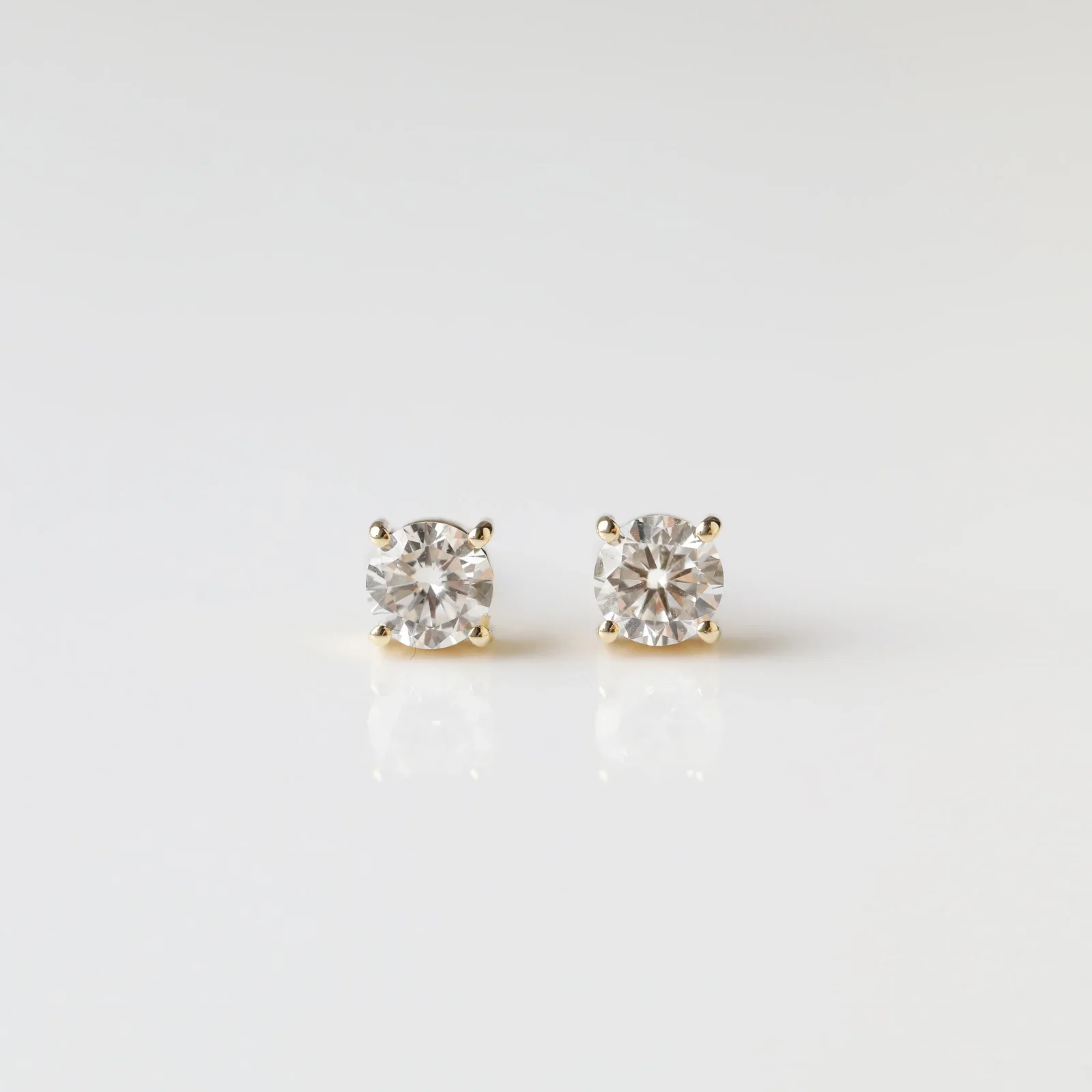 Image of One Carat Diamond Stud Earrings