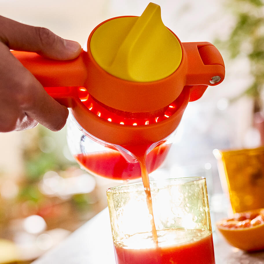 JuiceMax™ Plus Dual-Action Orange Citrus Press with Measuring Cup