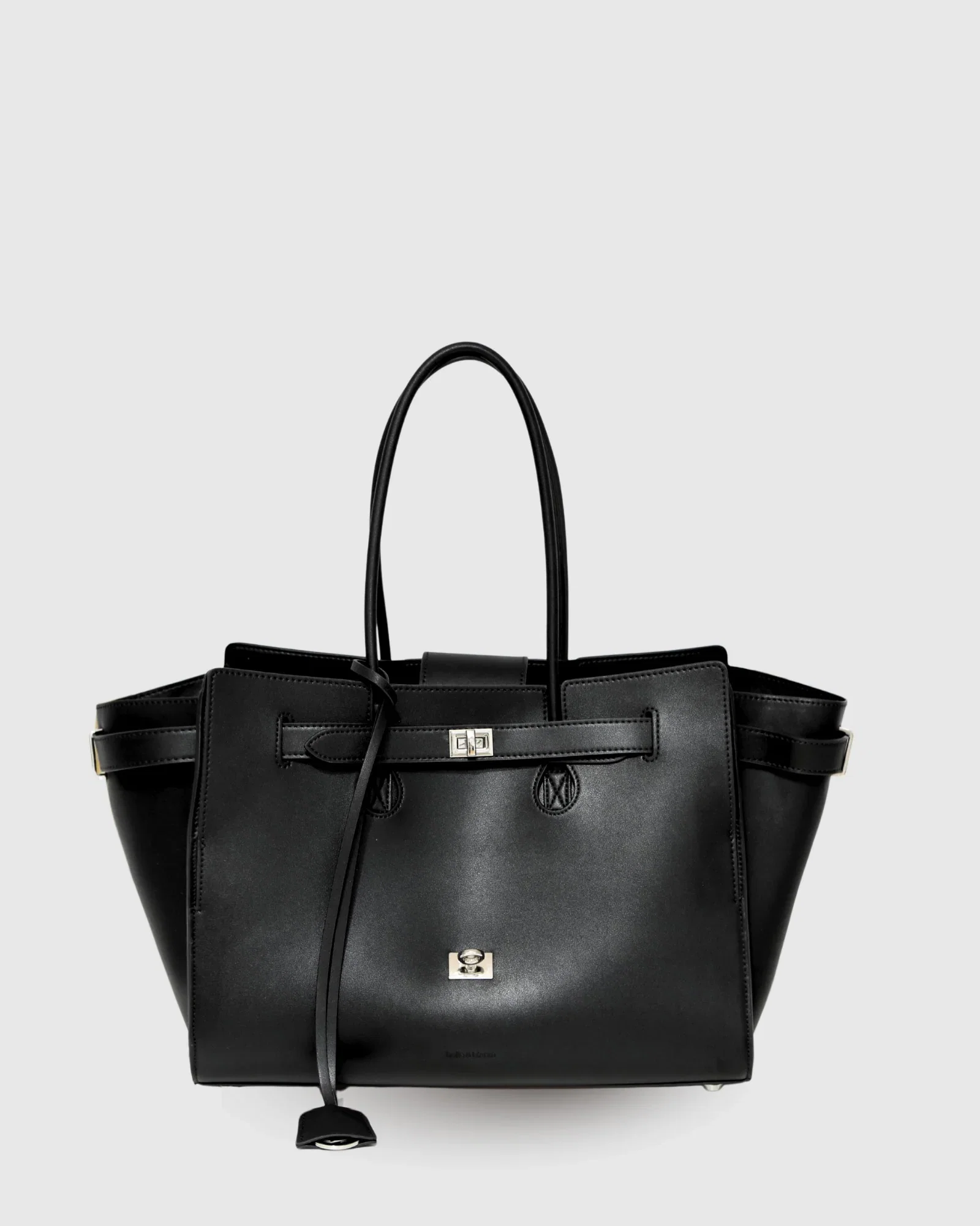 Image of In The City Leather Shoulder Bag - Black