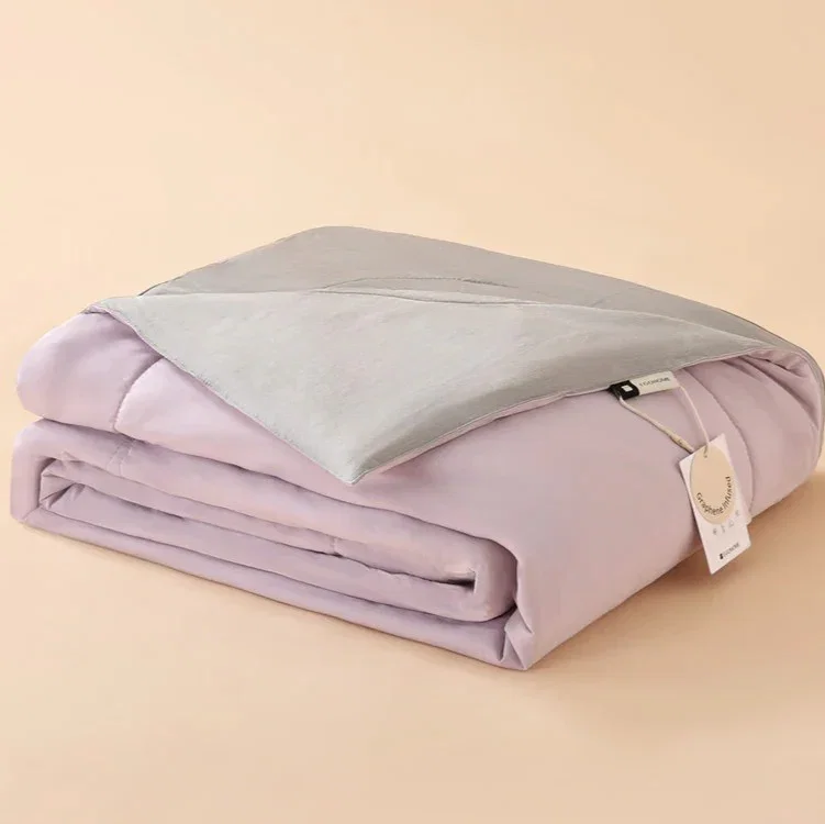 Graphora™ Dual-Cooling Comforter