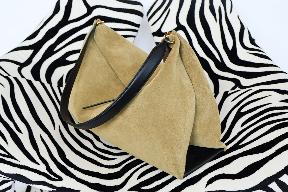 penelope totes just in