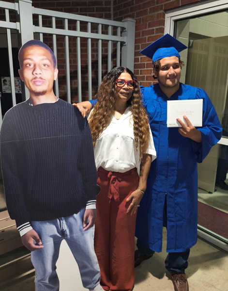 Teah B. Standee Review