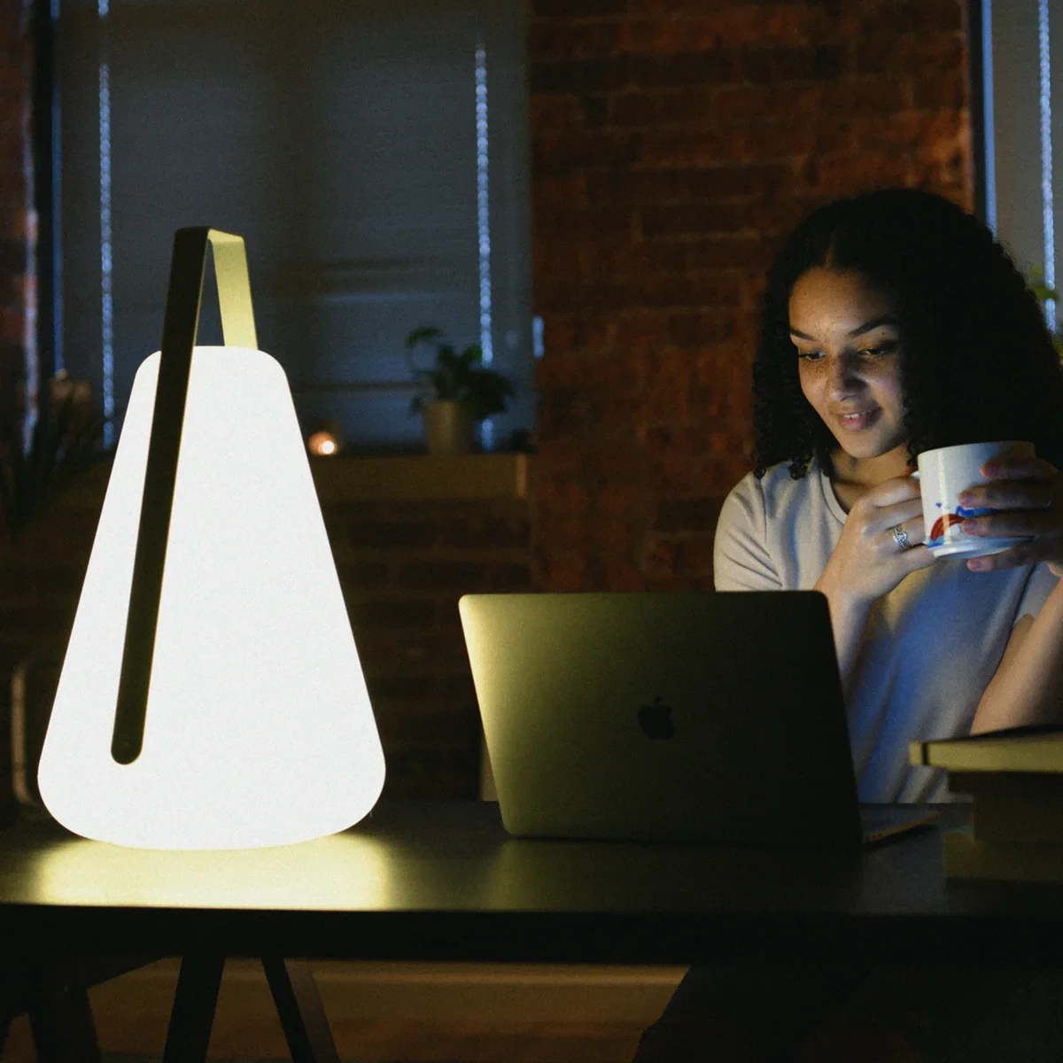 extreme lounging lamp 