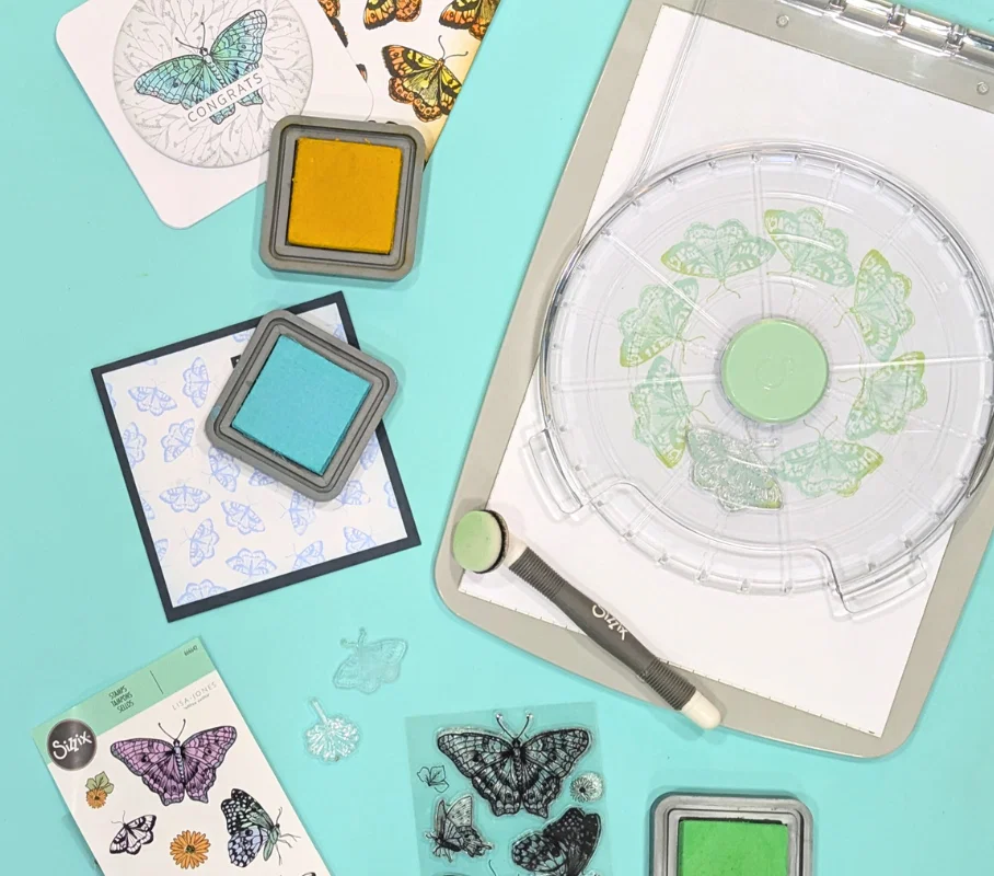 Sizzix Stamp & Spin Tool mit Kreis aus Schmetterlingen