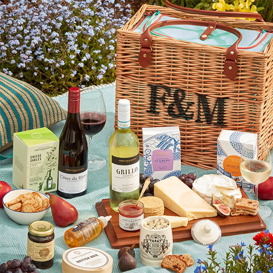 Bestseller! The Cheese & Wine Hamper