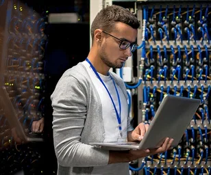 image-person-laptop-server-room