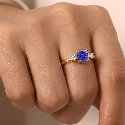 SHOP RINGS