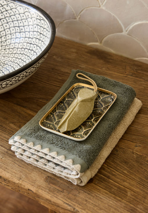 Serviette de toilette Neryda vert sequoia et beige