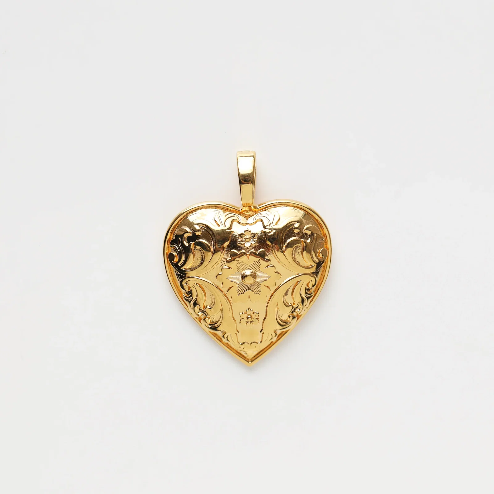 Image of Louise Thompson Chapters Vintage Heart Pendant