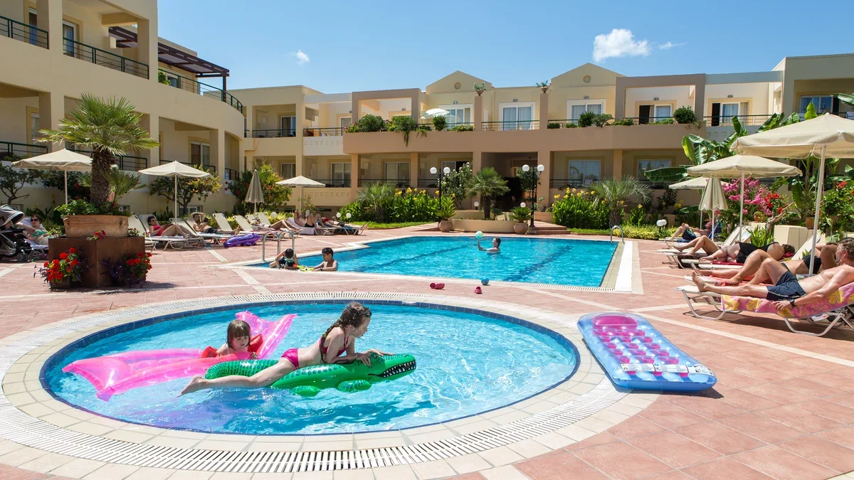 Helios Pool område-5