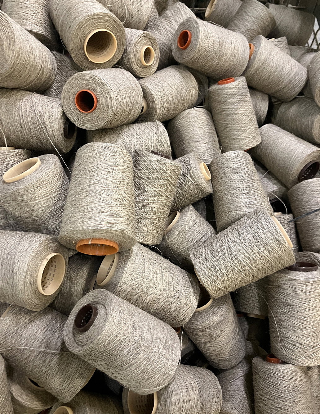 Natural linen yarn cones