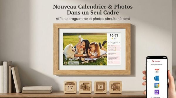 Ce cadre photo connecté en bois envoie les souvenirs de famille chez vous
