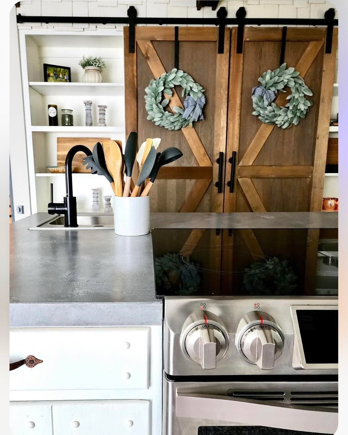 A picture from one of our customers who used our Concrete Countertop Bundle to give her countertops a makeover.