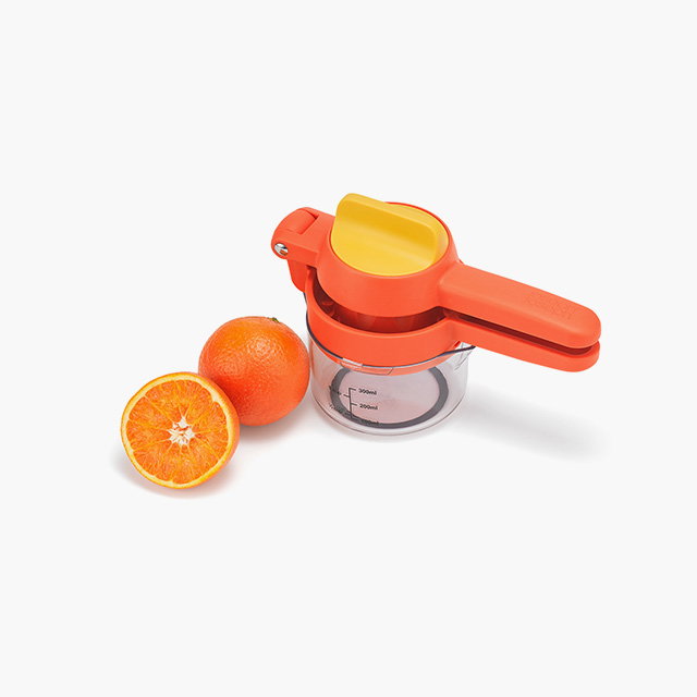 JuiceMax™ Plus Dual-Action Orange Citrus Press with Measuring Cup