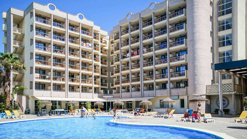 Vacanza a Salou, sulla costa Dorata, in mezza pensione e con entrata alla spa