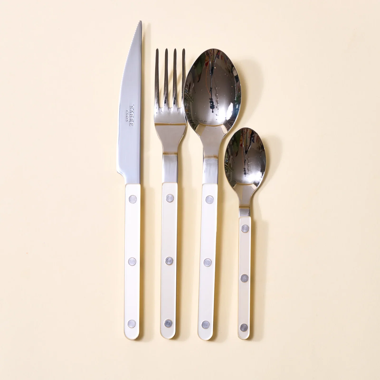 Image of Pearly Bistrot Flatware Set (4 piece)