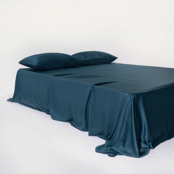 FURRFREE Bamboo Sheet Set - Pet Hair Repellent for Dogs/Cats Family- Limited Time Offer