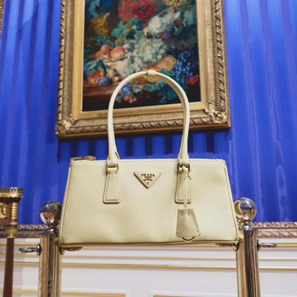 Design Masters: These Spring/Summer Accessories Are Works of Art