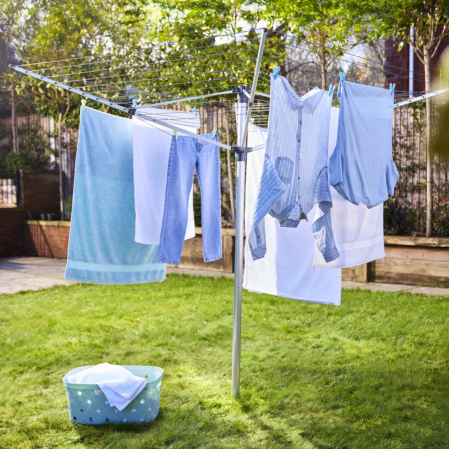 Lakeland 60m Easy Pull Rotary Airer