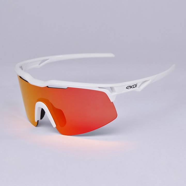 CAT3 White Revo red