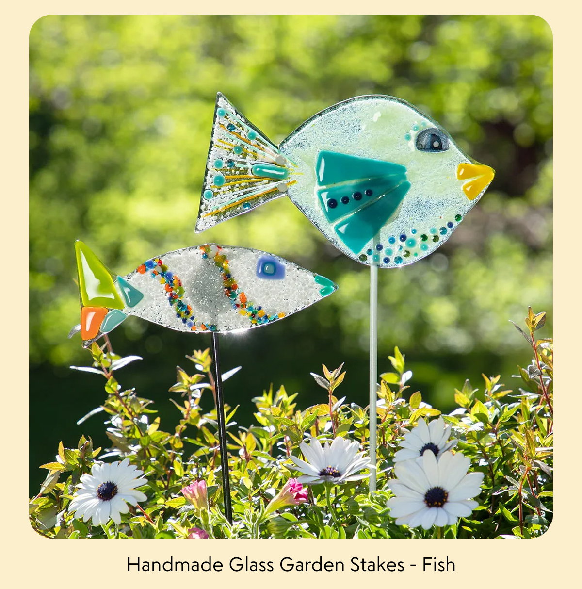 handmade-glass-garden-stakes-fish