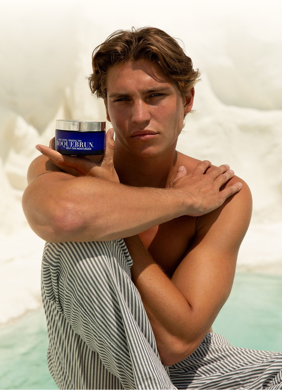 Easy to apply, effortless to maintain and designed to build a natural, even tan while nourishing the skin.