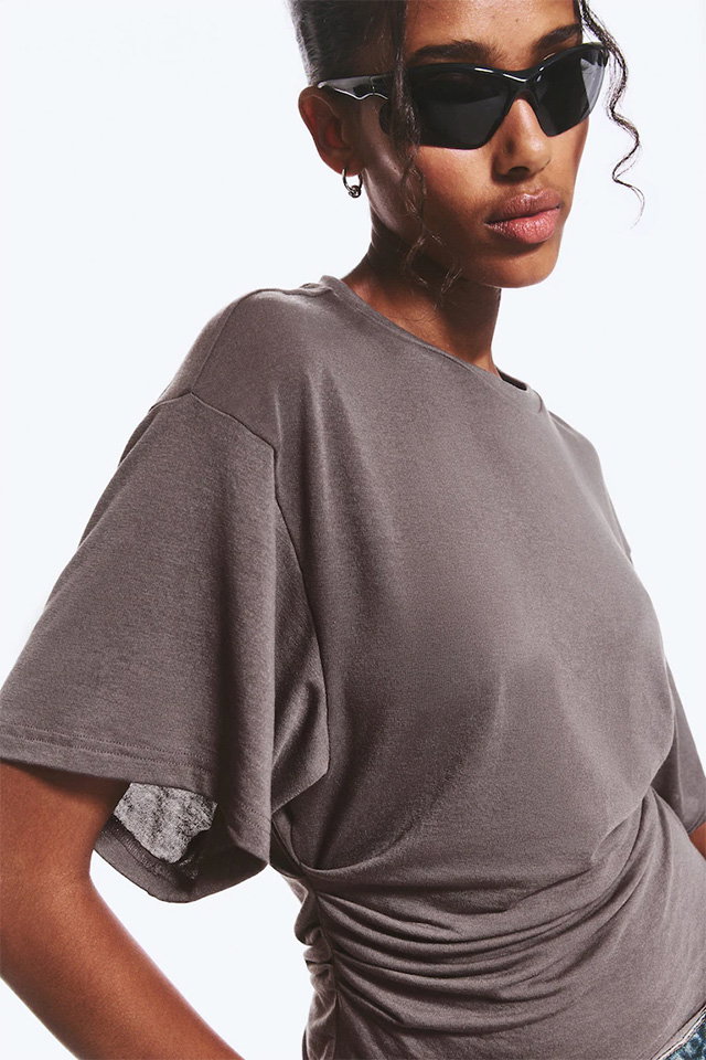 DRAPED FITTED T-SHIRT