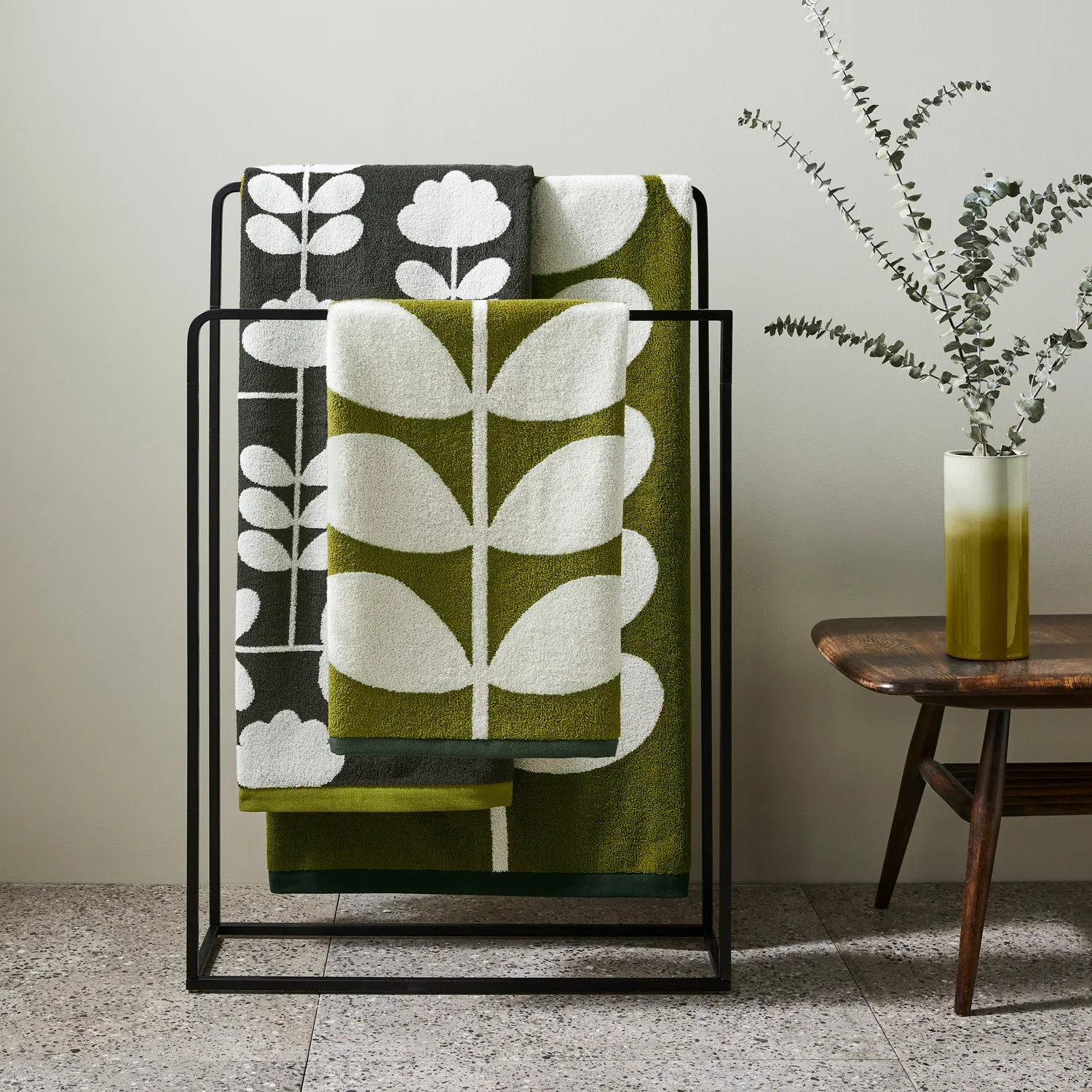 Image of Cut Stem Towels Moss/Charcoal
