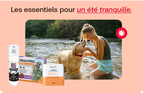 Les essentiels pour un été en toute tranquillité : une femme profite d’un moment au bord de l’eau avec son chien. Découvrez des indispensables de l’été comme la protection solaire Vichy, Frontpro pour chiens et un spray anti-insectes pour profiter sereinement des journées en plein air.