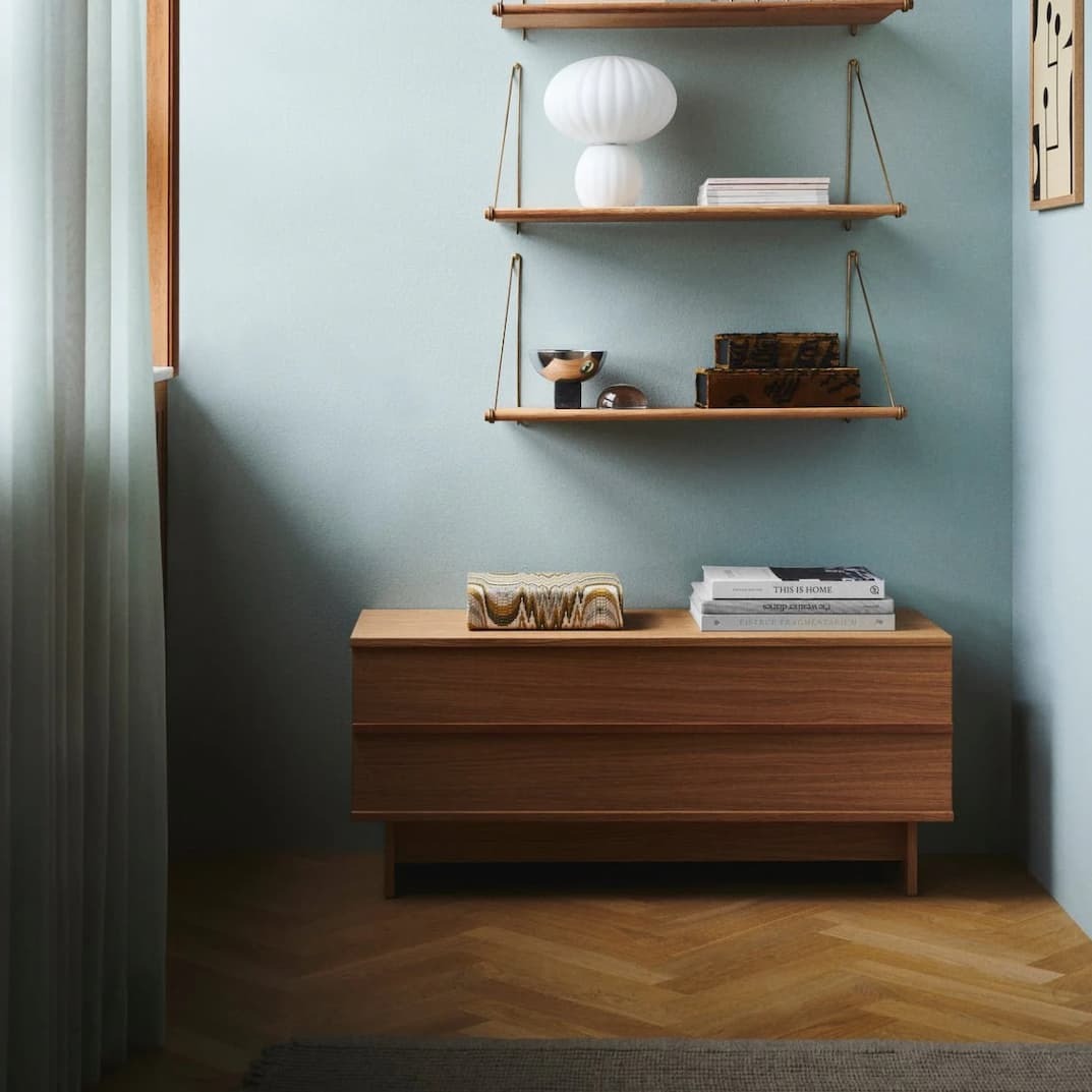 correlation bench storage bench