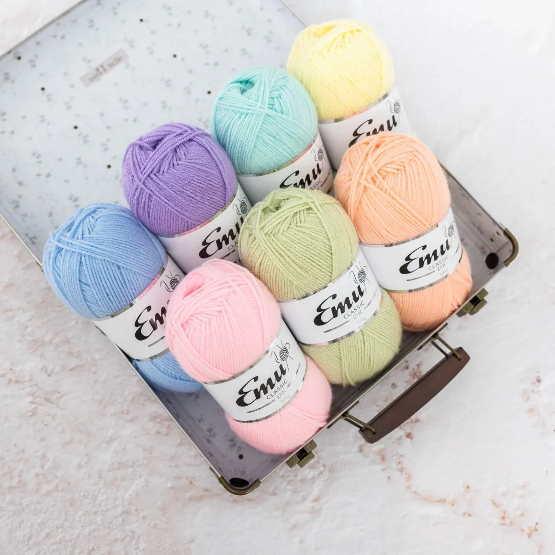 Image of Emu Classic DK Yarn 100 grm Ball