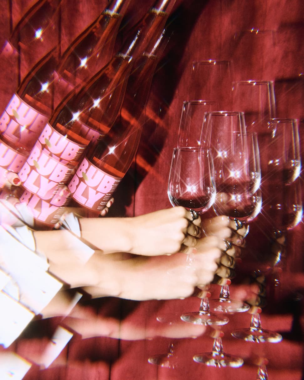 Brut Rose lifestyle