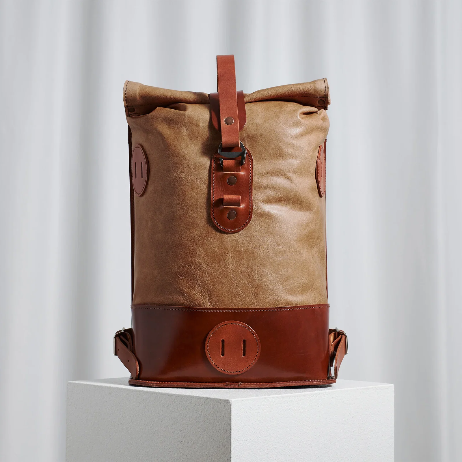 Image of Small Fold Top – Leather Backpack in Walnut & Brown