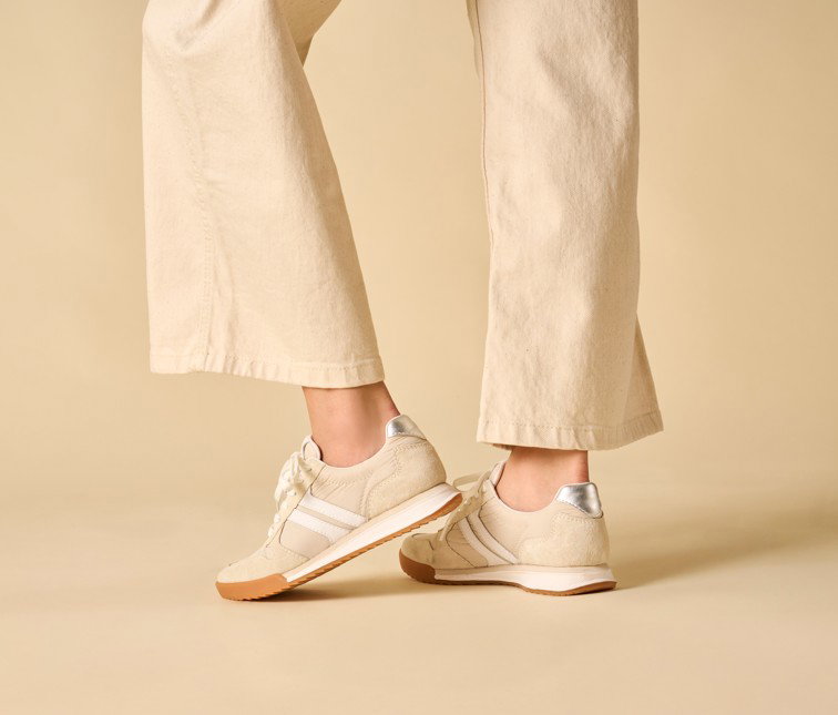 Our Best-Selling Sneaker Kameron Graphic